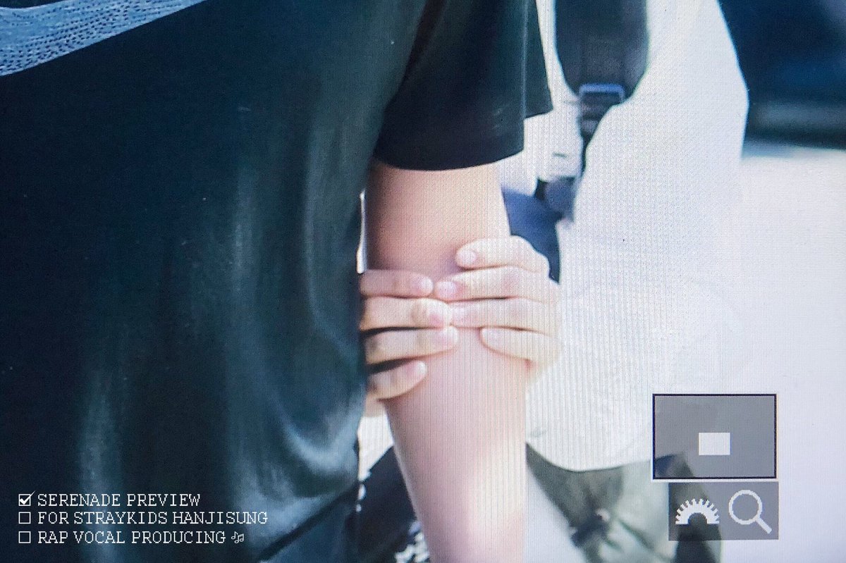 지숭아... 스키지기 팔 터지겠어요