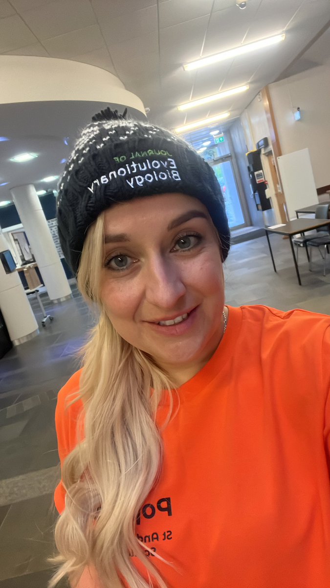 The prize includes one of these epic hats 😁