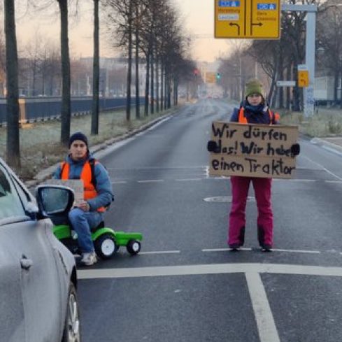 Ich kann die #LastGen ja wirklich gar nicht ab, aber find das hier schon sehr witzig. 🤣🚜