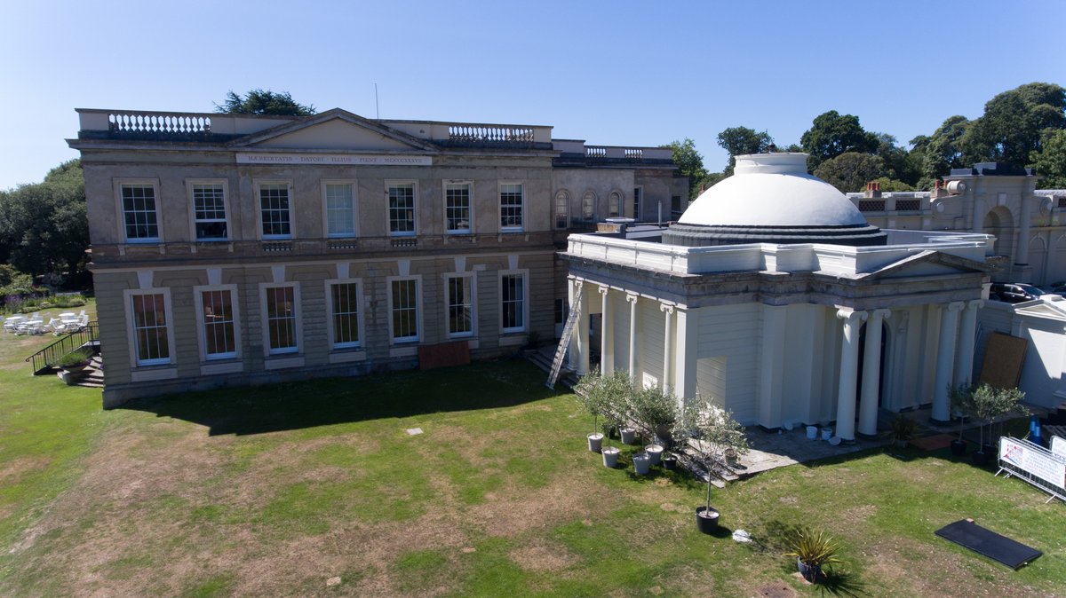 We’re delighted that our <a href="/Flexcrete/">Flexcrete</a> Monodex Smooth coating was chosen to protect the iconic Northwood House in Cowes on the Isle of Wight. <a href="/resapol/">Resapol</a>'s Southampton branch supplied our Monodex coating system to preserve, protect and make the listed building look spectacular 🌟🌟🌟