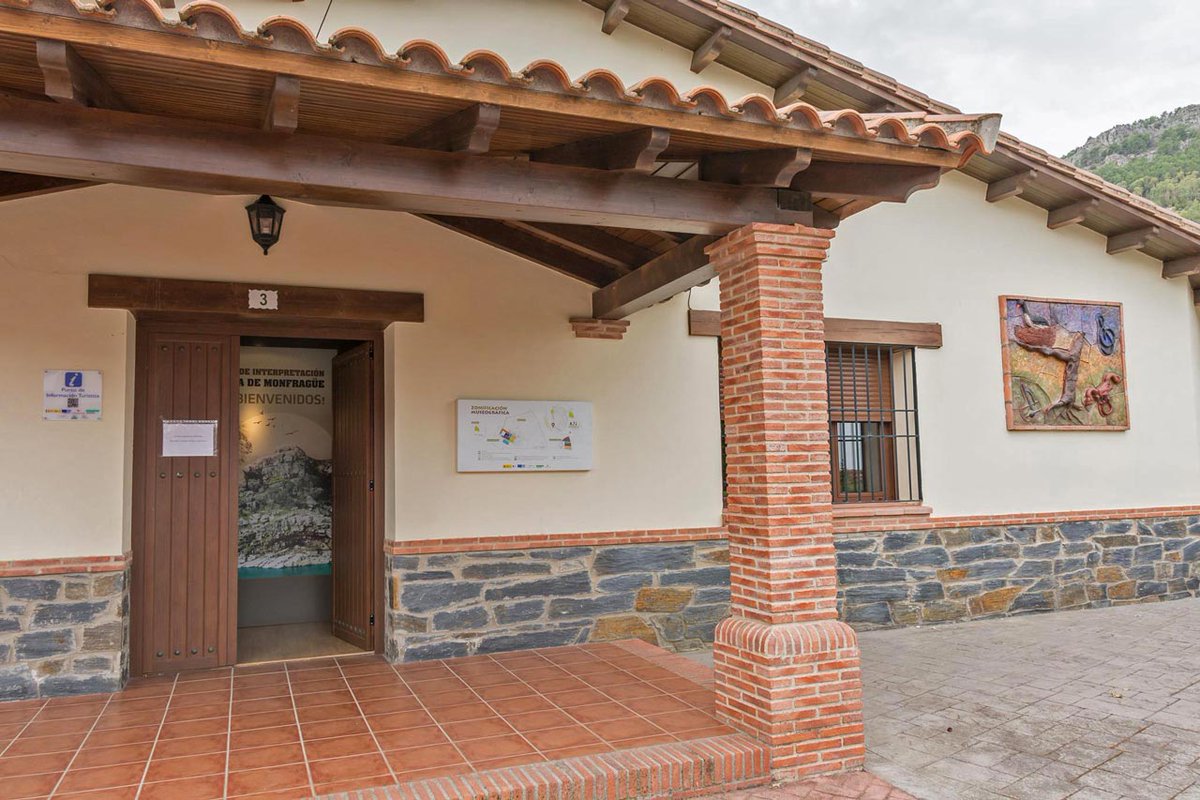 extremadura_tur's tweet photo. El #GeoCentro #Monfragüe registra récord de visitantes en 2023. Se sitúa en la localidad de #CasasDeMiravete y se dedica a la divulgación de los valores de esta localidad y de Monfragüe 👇🏻
https://t.co/y3OuglLzxj vía @digiextremadura
+info 👇🏻
https://t.co/G30r5wA0xv https://t.co/9BRiaY44ri