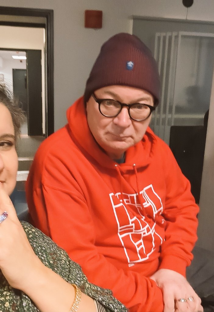 FARI BRADLEY tweet media