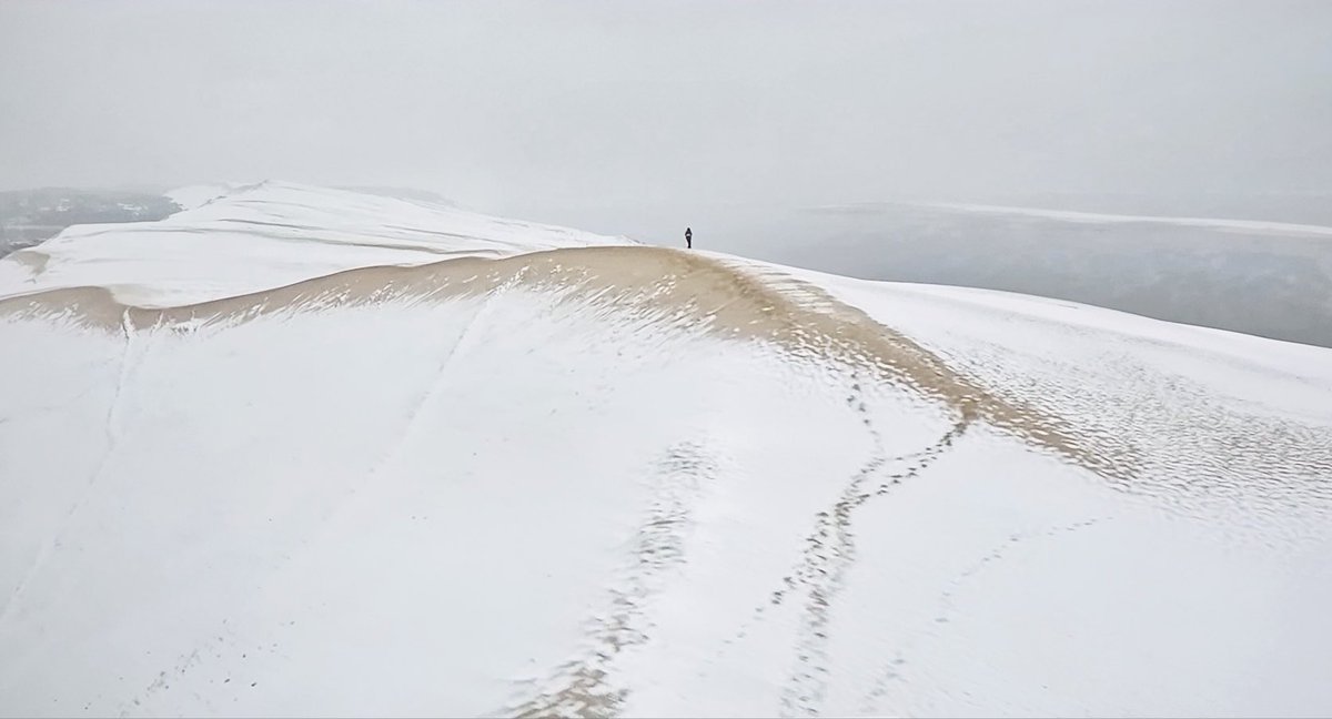 Aujourd’hui et pour la 2ème année consécutive, il neige aux Senioriales de Pessac et également sur la dune du pilat qui a revêtu son blanc manteau immaculé comme jamais.
#SeniorialesPessac #bienvivre #bienvieillir