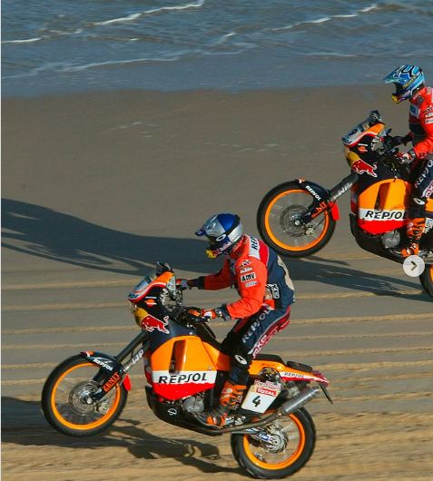 test_gr_esp tweet media