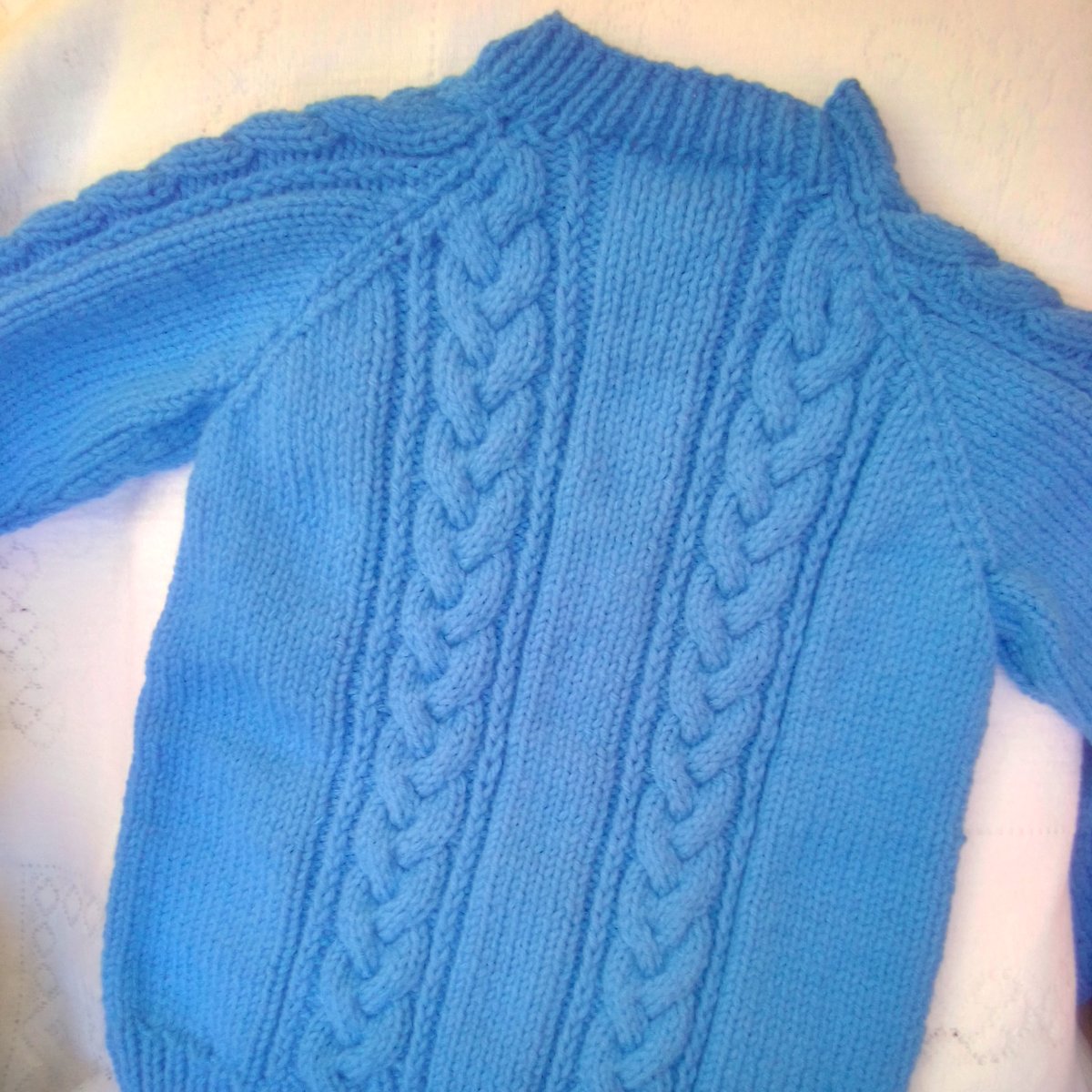 sonicpollyr's tweet photo. This Chunky Jumper with Cabled Pattern can be custom made for you, just let me know the size &amp; colour required. Price from £20 + P&amp;P for a 22" chest. https://t.co/AX68NwRSP2 #newonfolksy #folksy365 #creationsfortinytots #chunkyjumper #cabledjumper #birthdaygift #childrensclothes https://t.co/wMJi2iqp3O
