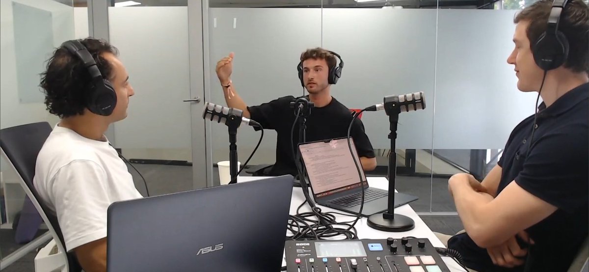 Freek Van de Casteele (@casteelefreek) on Twitter photo The first podcast I featured in as a guest is now online 📻👌
We're talking estimating muscle fiber type composition and applications in sports performance. What else did you expect?
Thanks <a href="/JohnNicolosi/">John Nicolosi</a> & Jack Williams from <a href="/MelbAthDev/">MelbAthDevelopment</a> for having me!
melbourneathleticdevelopment.com.au/podcast/ The first podcast I featured in as a guest is now online 📻👌
We're talking estimating muscle fiber type composition and applications in sports performance. What else did you expect?
Thanks <a href="/JohnNicolosi/">John Nicolosi</a> & Jack Williams from <a href="/MelbAthDev/">MelbAthDevelopment</a> for having me!
melbourneathleticdevelopment.com.au/podcast/