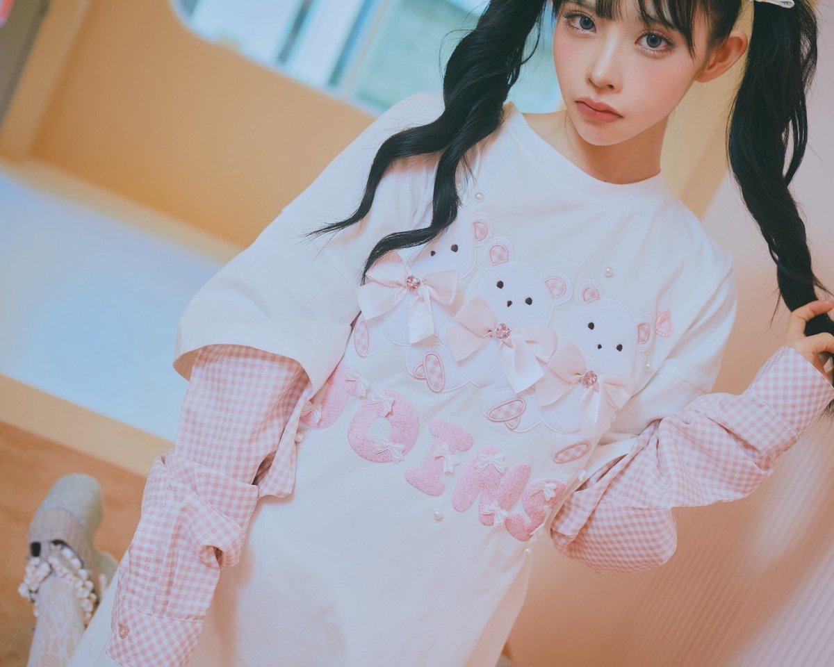 【press】

♡Ank Rouge 2024 SS collection vol.1♡
【ruffle♡ribbon】

公式通販サイトAilandにて公開🎀
https://t.co/ed68VC6AH2

model▶︎ 緩苺ちゃん
＠1004yrm_ 

#緩苺 ちゃん
#ankrouge https://t.co/joJ0U2QBsr