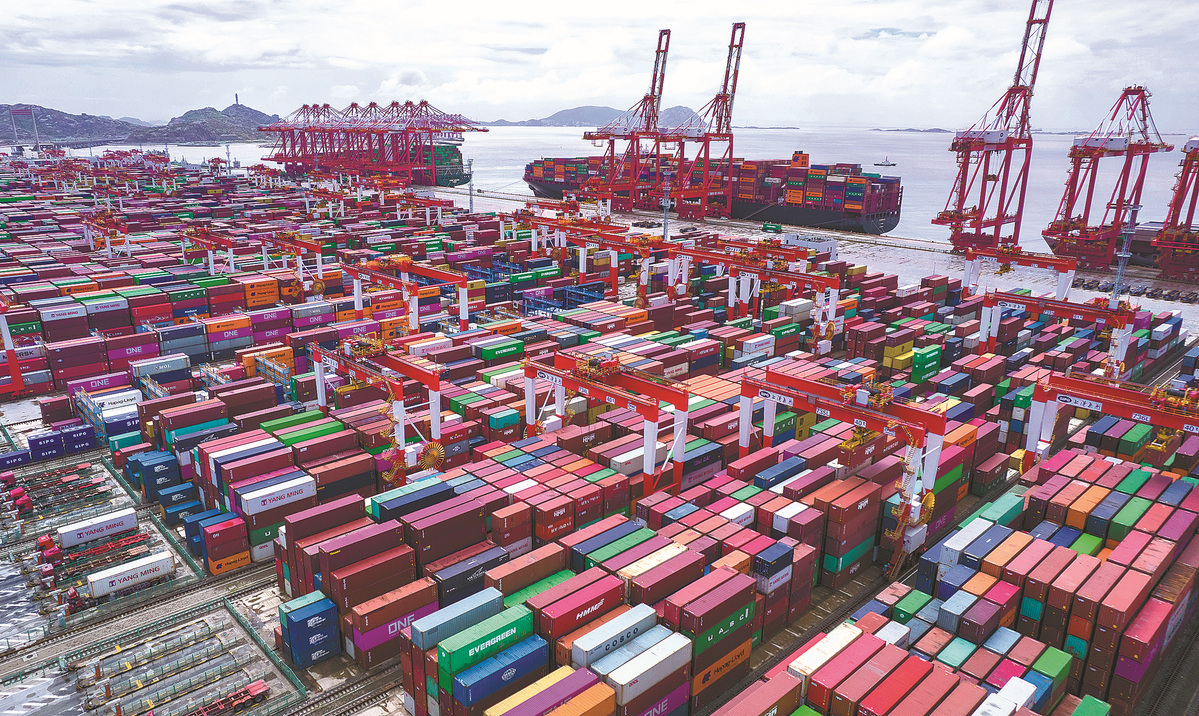 GrowwithChina's tweet photo. "China continues to be the world's second-largest economy and a wealth creation hub, and is a key market for UBS," said UBS Chairman Colm Kelleher. #InvestinChina #GrowWithChina #CEOopinion @UBS https://t.co/moUbzybsKQ https://t.co/qnJCQDEqpL