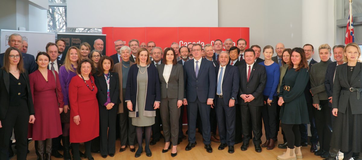 CanadaPoland's tweet photo. The Embassy of Canada to Poland was honoured to host Belarusian opposition leader @tsihanouskaya, who briefed Warsaw’s diplomatic corps on Belarusian democratic forces’ plans for 2024. Canada will continue to support civil society &amp; advance democracy in Belarus. https://t.co/WpIOqTaHoW