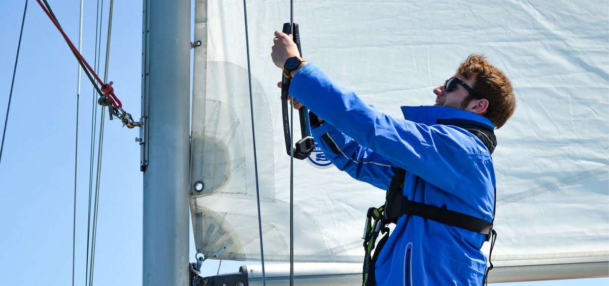 Most people know what their rig settings should be but don’t know the forces they are putting through the rig and the hull. We will try and help you get a better idea of the forces you are putting through the rig using the Spinlock Rig-Sense. Read below👇 spinlock.co.uk/en-GB/uk/artic…