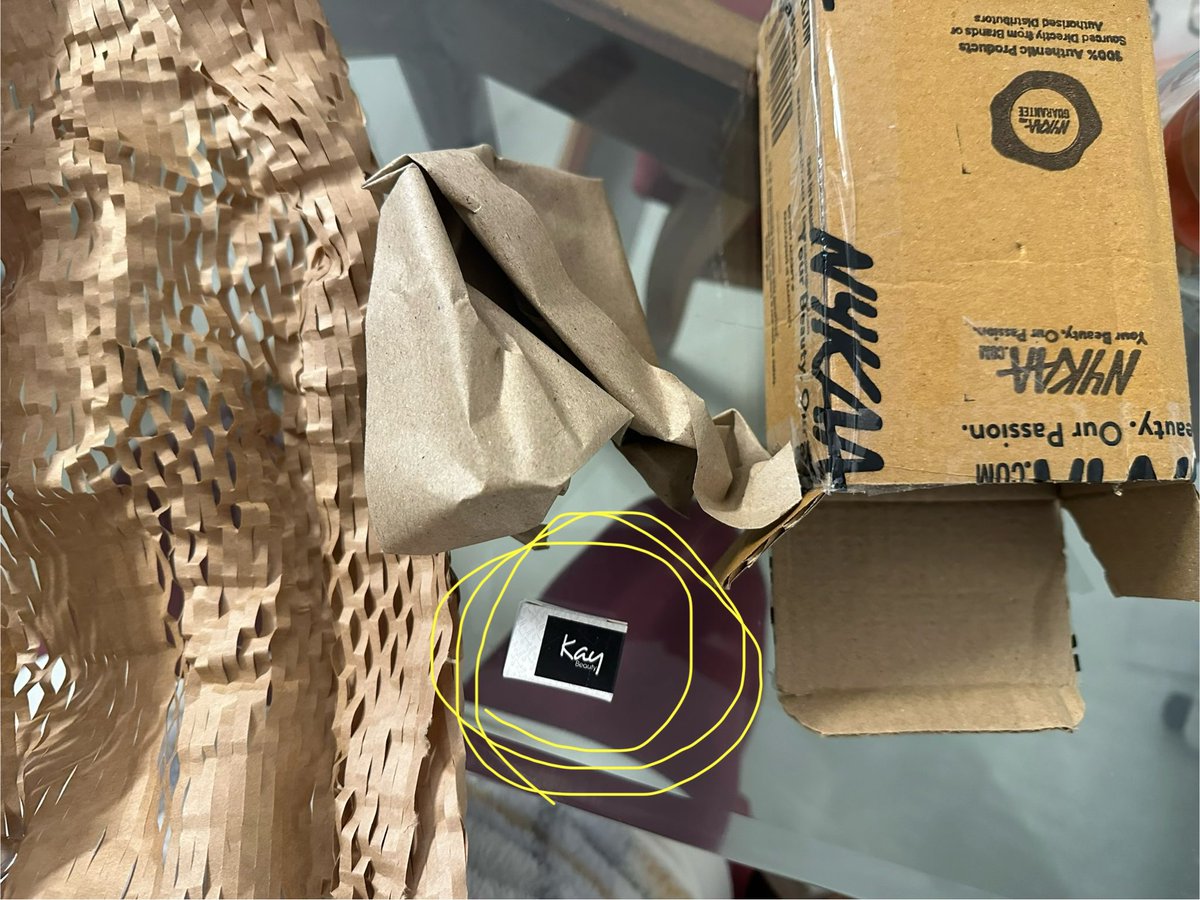 merrywitch's tweet photo. @MyNykaa One sharpener and this giant packaging? Why not just combine this with the rest of my order? https://t.co/DT6bybZoT9