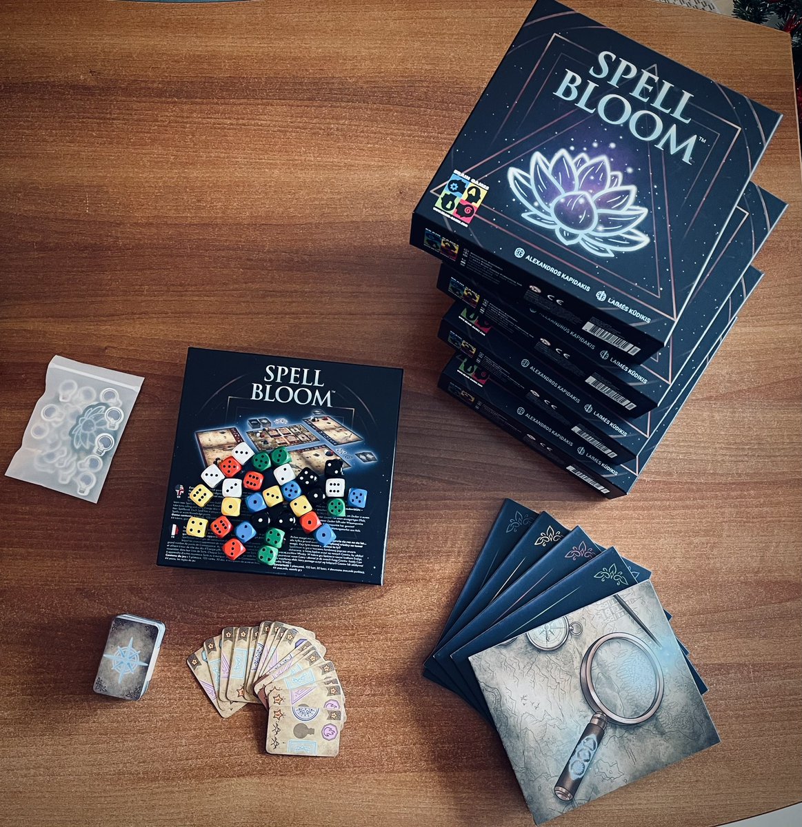alexkapi's tweet photo. Nothing more fulfilling than receiving copies of your new game! https://t.co/Wp9hs4TvWO