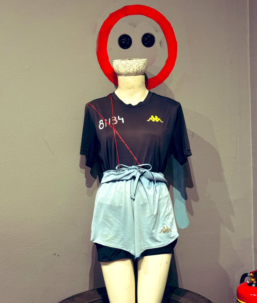 Evet ofise gelenleri artık Survivor Nisa’sı Karşılayacak :) <a href="/BolukbasiNisa/">Nisa Bölükbasi</a> 

Mankenin üzerine yapıştırmak için 2022 den en iconik Nisa görselini paylaşır mısınız ?