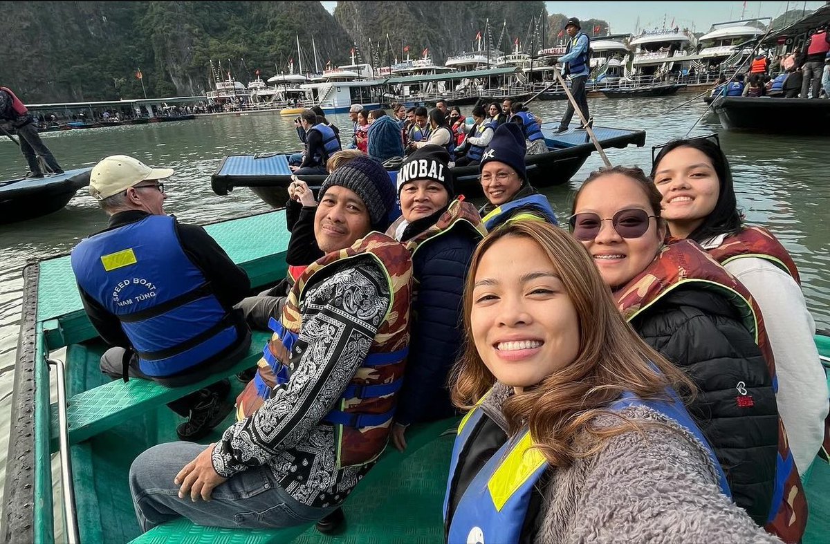 QueenJGOfficial's tweet photo. Galanza Family 🫶🏻

📸 jovigalanza https://t.co/wb2ckgeXls