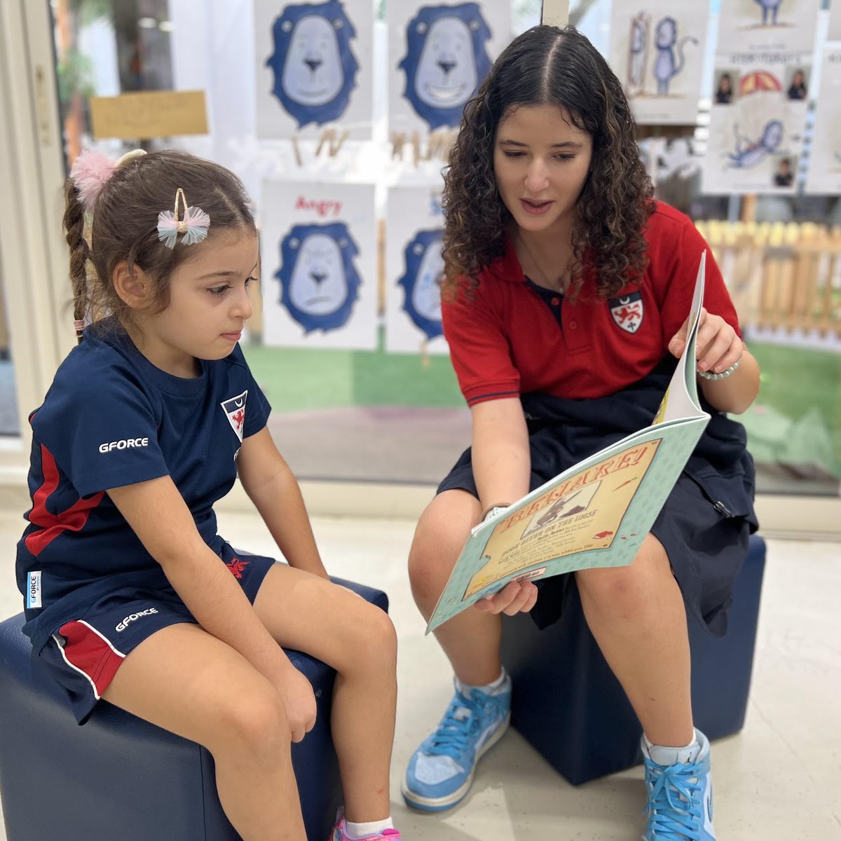 DwightSchoolDXB's tweet photo. Our Grade 8 students have been sharing their love of reading with our KG1 and KG2 students during their Reading Buddy sessions.
#SparkOfGenius #DwightSchoolDubai #IB #DwightDifference https://t.co/gpTPE0ovvg