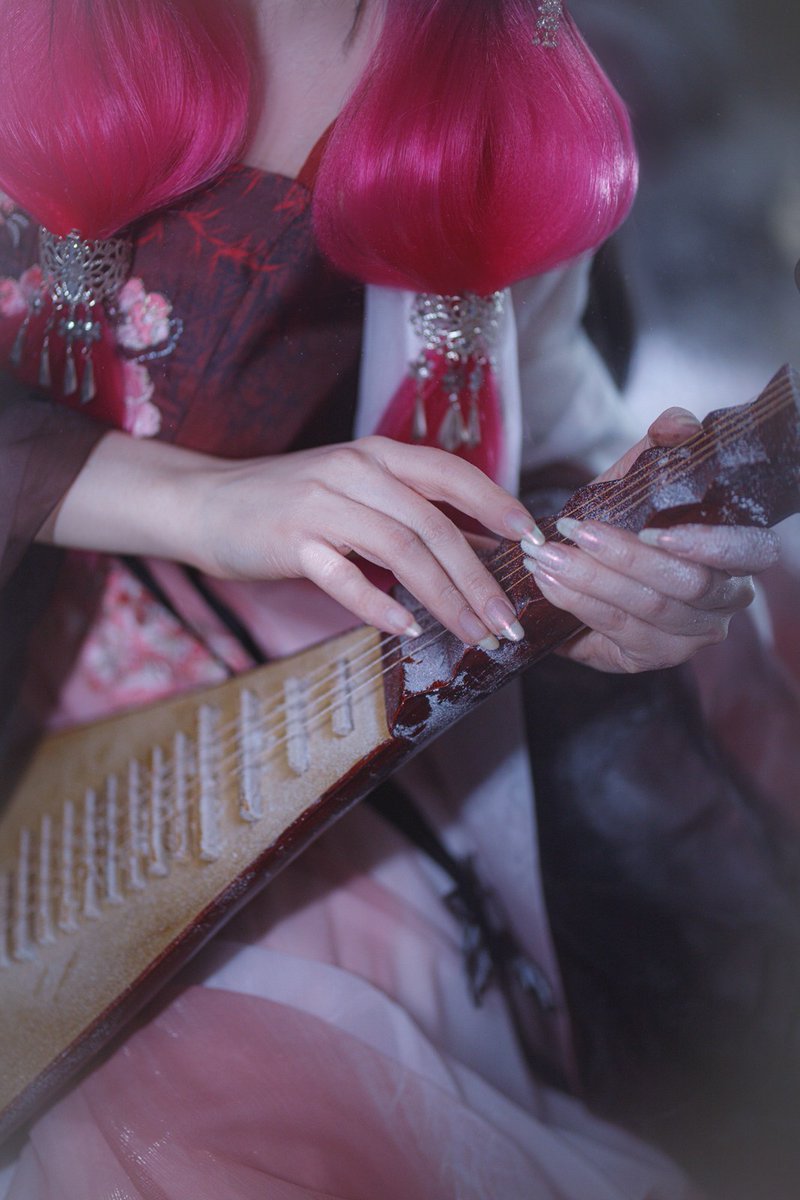 𝐺𝑒𝑛𝑠ℎ𝑖𝑛 𝐼𝑚𝑝𝑎𝑐𝑡  
𝐶𝑜𝑙𝑢𝑚𝑏𝑖𝑛𝑎: <a href="/muii_chii/">muii</a>
𝑃ℎ𝑜𝑡𝑜𝑔𝑟𝑎𝑝ℎ𝑒𝑟: @𝐼𝑠𝑙𝑒𝑛_𝑝ℎ
୨୧ ── ┈─┈─┈
#cosplay #cos #genshincosplay #columbina #columbinacos #genshininpact #genshincolombia #cosplayer #genshinfatui #fatui