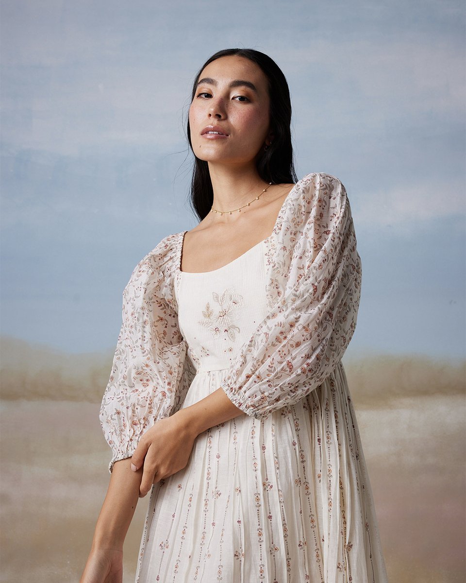 BunaStudio's tweet image. As you prepare for evenings filled with joy and celebration, infuse your wardrobe with the elegance of the Sweetpea Dress. Our much-loved silhouette with intricate appliqué embroidery and a flowy skirt.

bunastudio.com/products/sweet…

#Buna #BunaStudio #lightnessofbeing #womenswear