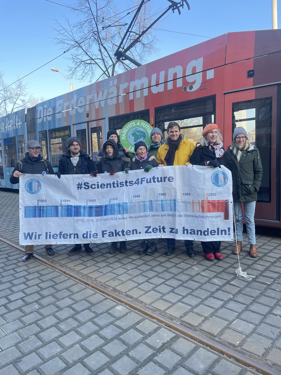 KatharinaKrefft's tweet photo. #klimabahn macht sichtbar, was @StadtLeipzig und @LVB_direkt tun: Wir sind bereits auf dem Weg zur #klimaneutralität und sagen Danke allen die mittun! @S4F_Leipzig und Bündnis #leipzigfürsklima https://t.co/nSj54tp1hx