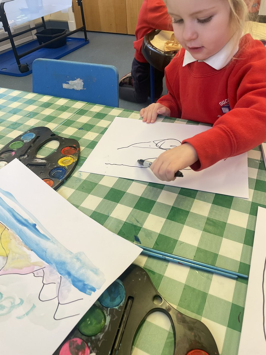DuchalN's tweet photo. 🏔️ watercolour painting 🖼️ inspired by local artist Tom Shanks 👨‍🎨 and music and movement using tambourine rhythm 🎶 #earlyyearsexpressive #confidentindividuals #creativity https://t.co/1K0cwxaOiE