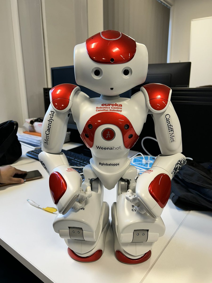 RowenaA's tweet photo. I love spending time in meetings with # WeenaBot! What a great morning preparing her for Spanish lessons π
#globalopps #learnalanguage #weenabot #cardiffmet @Shamzy5790 https://t.co/EGa0P4fR8H