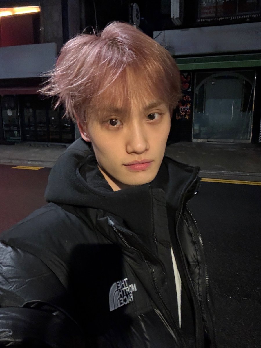 TIOT_NOW's tweet photo. [#준현]
남은 눈이 이고빠께 옶또......☃️

#금준현 #KUMJUNHYEON
#TIOT #티아이오티 https://t.co/uo5FZUwlPD