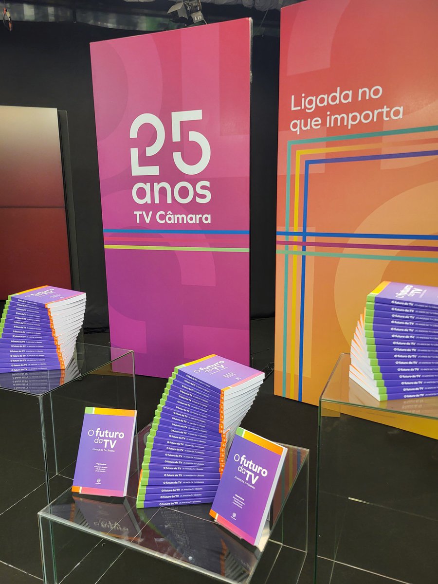 📣The PANCOPOP Project has its first publication - a book chapter in an edited collection ‘O futuro da TV [The Future of TV], published to mark an anniversary of Brazilian public service television TV Câmara. 

Download your free 📚copy here: bd.camara.leg.br/bd/handle/bdca… 

#BookLaunch
