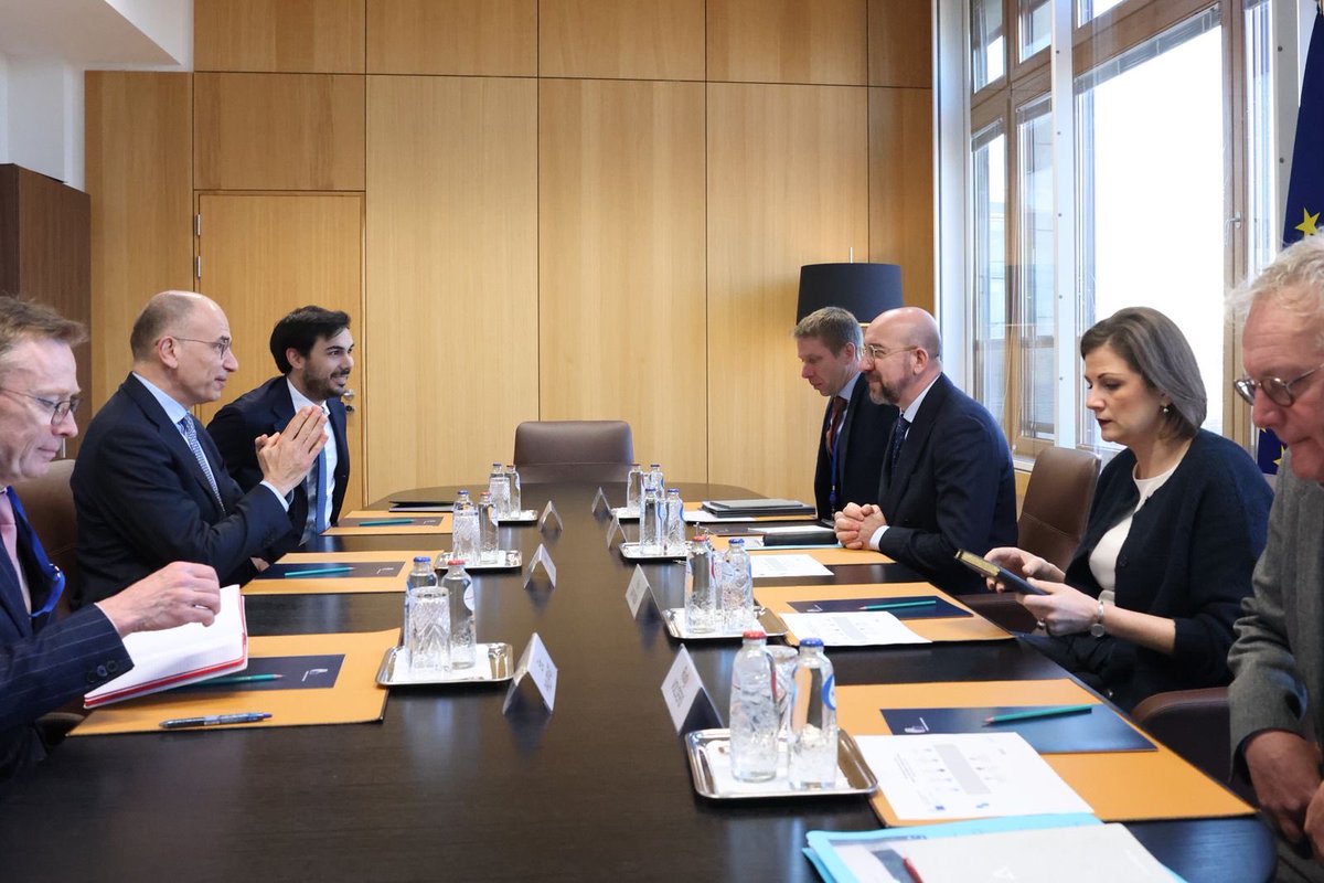 EnricoLetta's tweet photo. In Bruxelles a full day of meetings with the 🇪🇺 institutions on the future of the #SingleMarket. ⁦@DelorsInstitute⁩ ⁦@DelorsBerlin⁩ ⁦@DelorsEurope⁩ https://t.co/8jlWeXRg2d