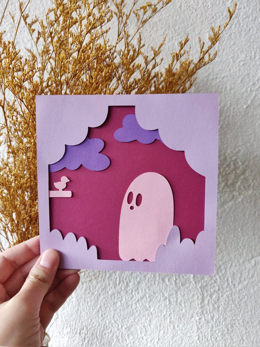 soleildecha's tweet photo. Aujourd'hui c'est le #PortfolioDay ! 👻

Moi c'est SoleildeCha et je fais des illustrations, des planches de stickers et des dioramas. 

Et je vous assure que vous pouvez aider les petits createurs en RT 🙏 https://t.co/NGN2deNjcU