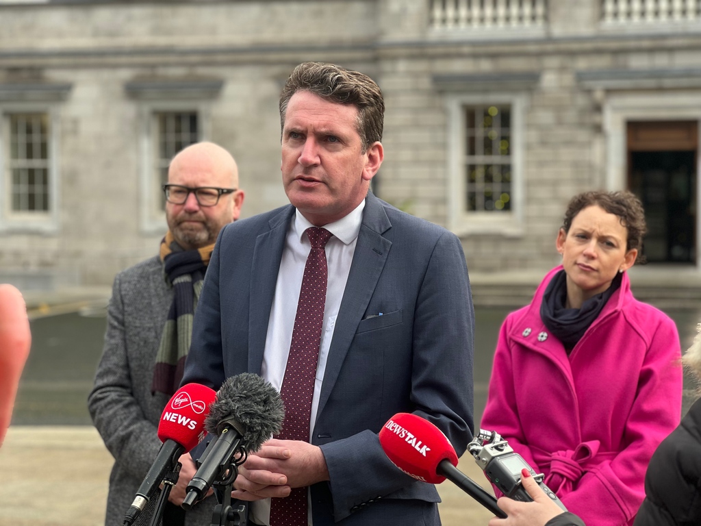 Irish Sign Language should be added to the Leaving Certificate curriculum. 'The absence of ISL as a Leaving Certificate subject not only marginalises the Deaf community but also ignores the linguistic & cultural significance of ISL' @AodhanORiordain labour.ie/news/2024/01/1…