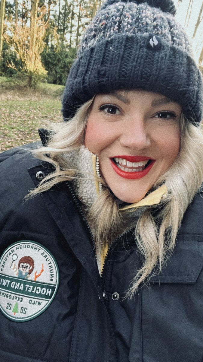 meg_j_boyle's tweet image. Felt SO good to be back in the woods, 1° but I am layered up and feeling good! ❄️🌲
#HappyHumpDay #outdoored