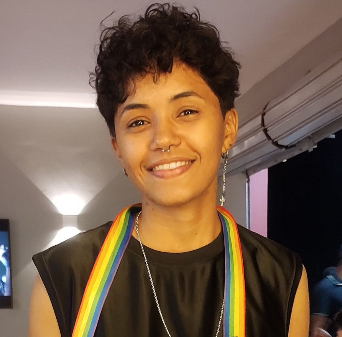 Você ouviu falar de Carol Campêlo?
Por que estamos vivendo o luto do assassinato brutal de uma jovem de 21 anos? Basta de lesbocídio! Basta de nos matarem! Nos queremos vivas!
E queremos respostas! #JustiçaPorCarol 
Oi#lesbocídio #contraolesbocidio #violenciamasculina #lesbofobia