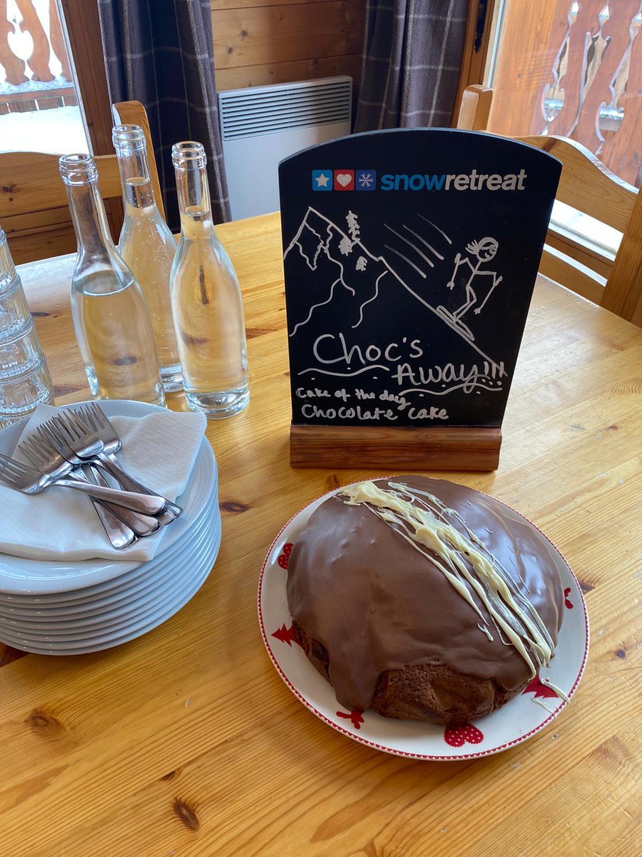 We love a chocolate cake.. 😋