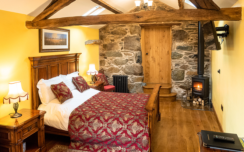 TheBBDirectory's tweet photo. ๐ฟ Set in a secluded part of the Western Lake District, The Wayside and Whisky Barn stands as a haven for relaxation in the corner of Cumbria. https://t.co/p8UqG4AlRt #LakeDistrictRetreat #TranquilGetaway #Accommodation #Restaurant #Bar #WarmWelcome #Luxurious #Relax #Whitbeck https://t.co/y8qtLgYmnC