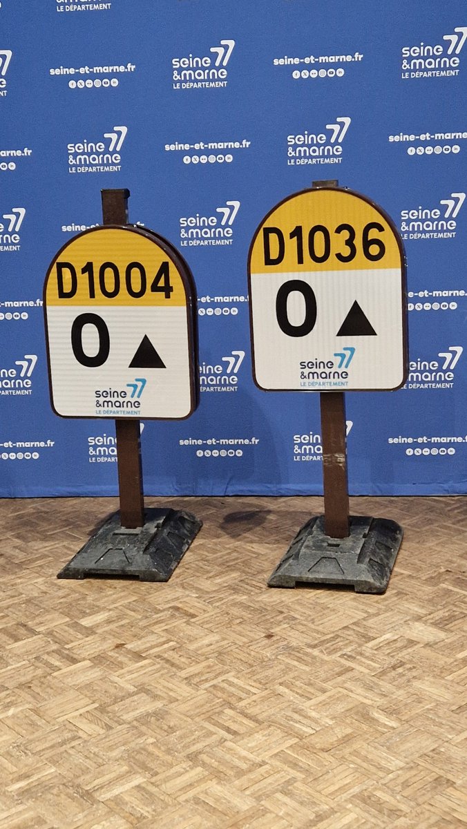Departement77's tweet photo. #routes
🛣️ Afin d’offrir aux Seine-et-Marnais une mobilité choisie et non subie, le @departement77 a fait le choix de reprendre la gestion des RN4 et RN36.
👉 Le Président du Département, @jf_Parigi, le @Prefet77 et Olivier Lavenka, vice-président en charge des routes, ont participé au dévoilement de la nouvelle signalétique des RD 1004 et RD 1036.
➕ d'infos ⤵️
https://t.co/xhHWqxgbDg