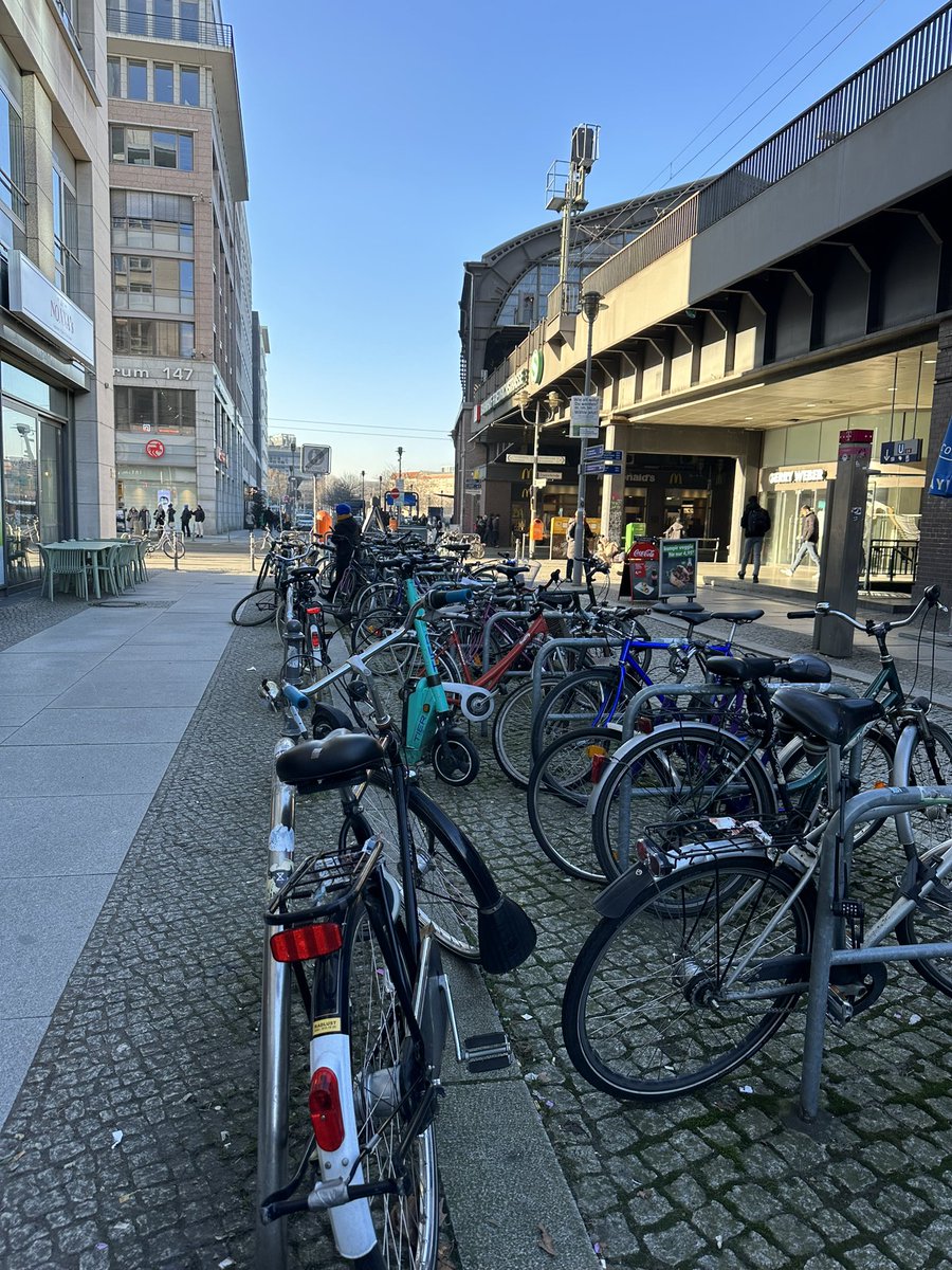 marcospauloadv's tweet photo. Hoje de patinete na 🇩🇪 https://t.co/R1KLox8UCg