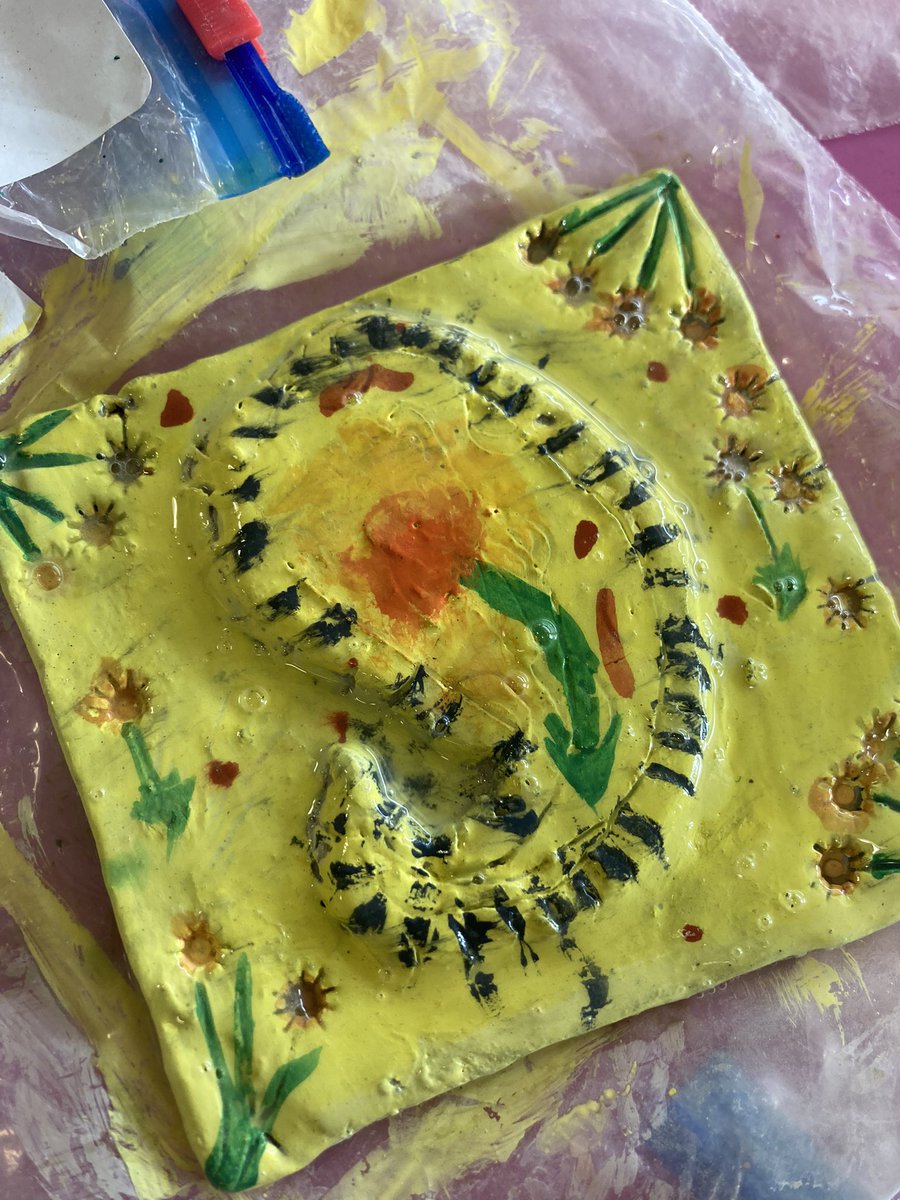 MissH_Saracen's tweet photo. We were so excited to complete the final stage of our Victorian clay tiles this morning with Ms Mulrine from @springburnacad 🤩 Thank you for helping us develop our artistic skills 🥰💫  @saracenprimary #artanddesign  #claytiles #paisleypattern https://t.co/GOguCDRzzq