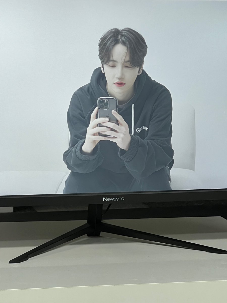 jhoonstyles's tweet photo. https://t.co/vuGNpA4A4h