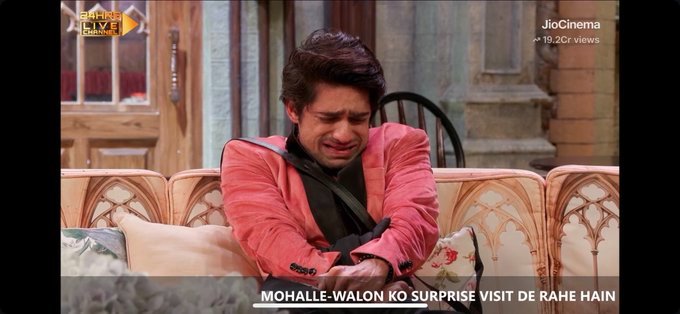 JadavShikha's tweet photo. Kya matlab aisi shakal banakar hi sympathy milegi 😠😭💀🤡

#MunawaraFaruqui #IshaMalviya #biggboss17 #bb17 #ankita https://t.co/kDtN1Ulx6H