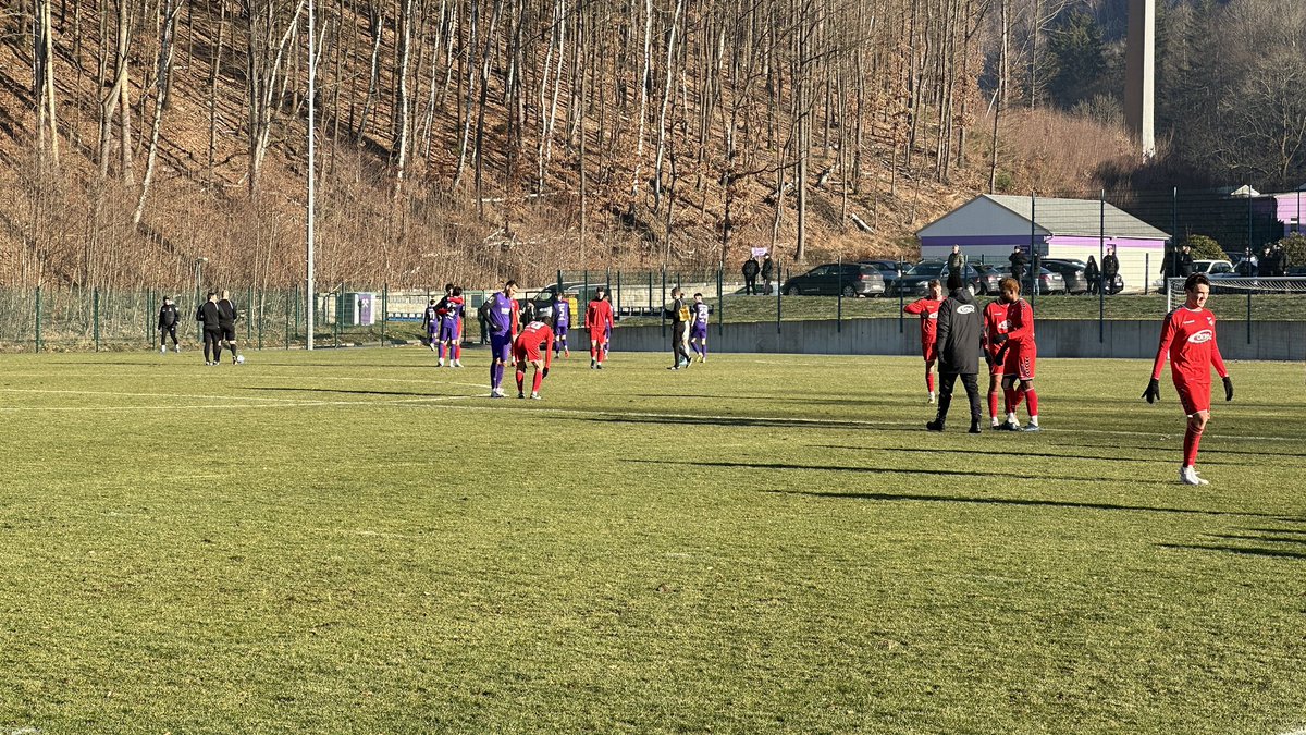 FCErzgebirgeAue's tweet photo. Mit 4:0 geht’s in die Halbzeit-Pause. 

#AUEZFC 4:0 https://t.co/LCqrnX9TEe