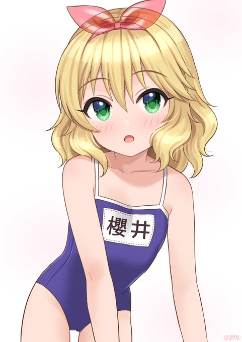 スクール水着姿の櫻井桃華