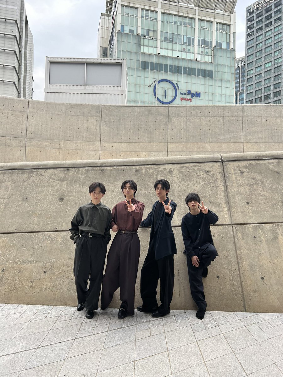 リク tweet media