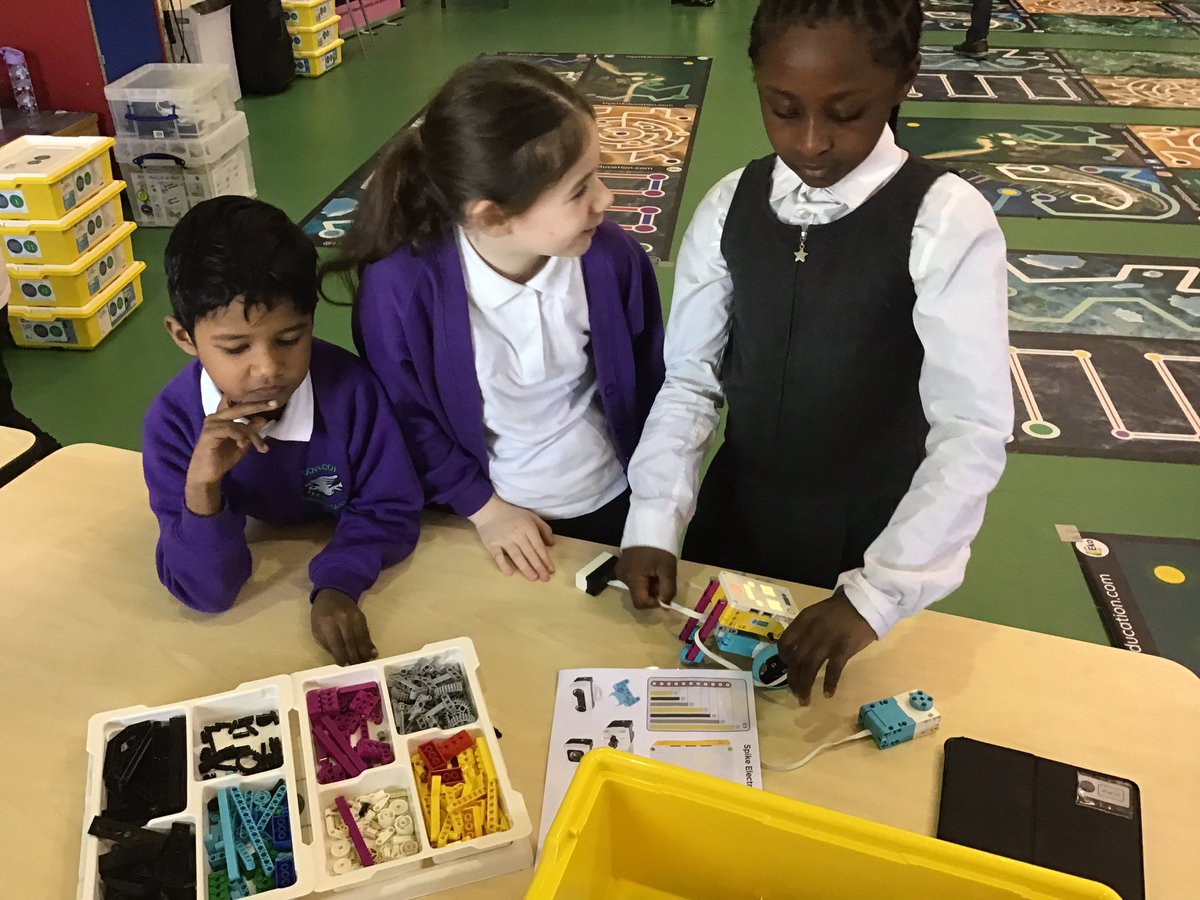 Hyett Education tweet media