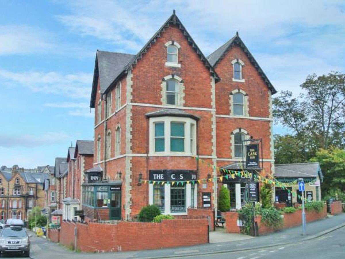 JamieGSax's tweet image. Excited to announce I’ll be playing with Mark Chandler once again, this time at Scarborough jazz on the 17th! Should be good fun with some cracking fish n chips!