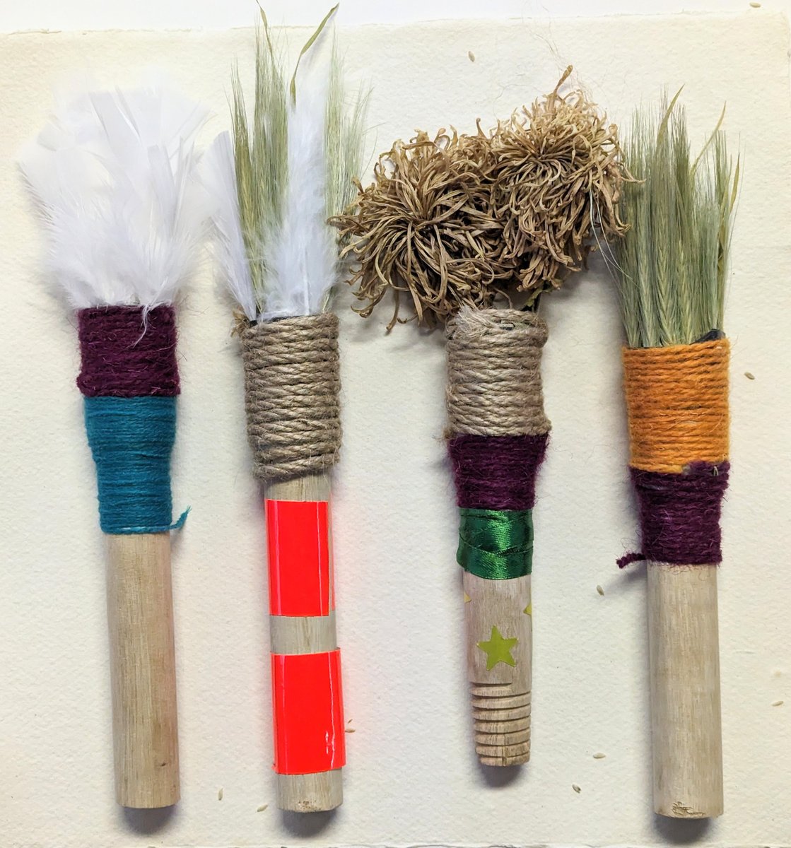 C2CArtists's tweet image. Many brushes were made during this workshop and materials were handed out so for those who wanted to continue with the making could do at home 
#grasses #brushmaking #painting 
@theRSAorg @NorthantsCF @ace_national