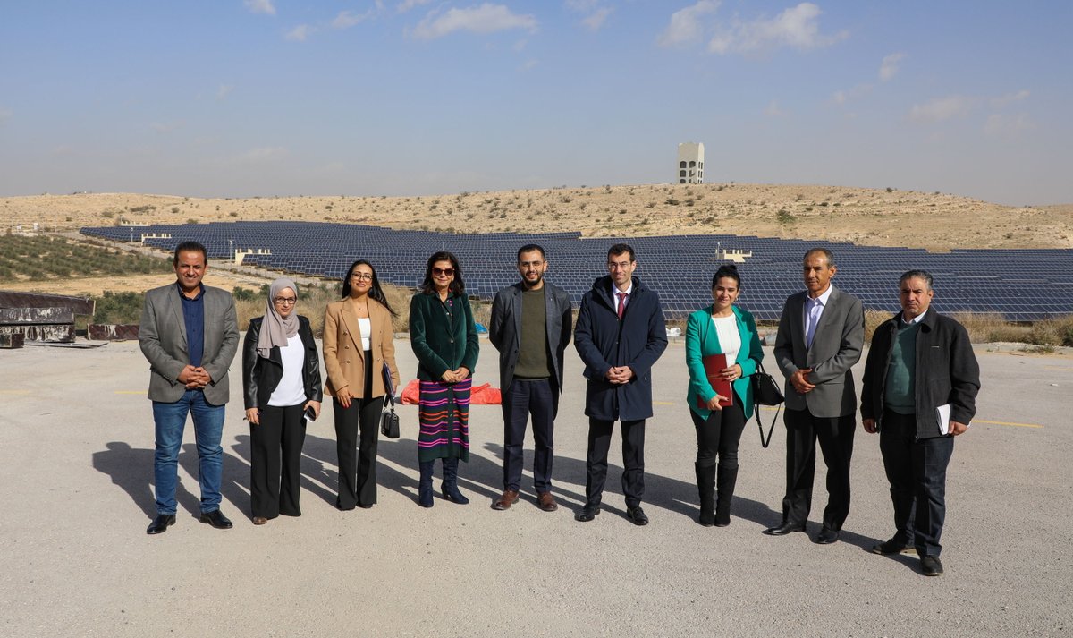 The European Union in Jordan is pleased to launch a new partnership with <a href="/KHF_NHF/">King Hussein Foundation</a> and <a href="/UniversityHash/">Hashemite University</a> to support 10 youth initiatives in #Zarqa and #Mafraq. The EU is on the side of Jordan as it is investing in #YOUTH 
#YouthEmpowerment #HashemiteUniversity  <a href="/eu_eeas/">European External Action Service - EEAS 🇪🇺</a> @eu_near