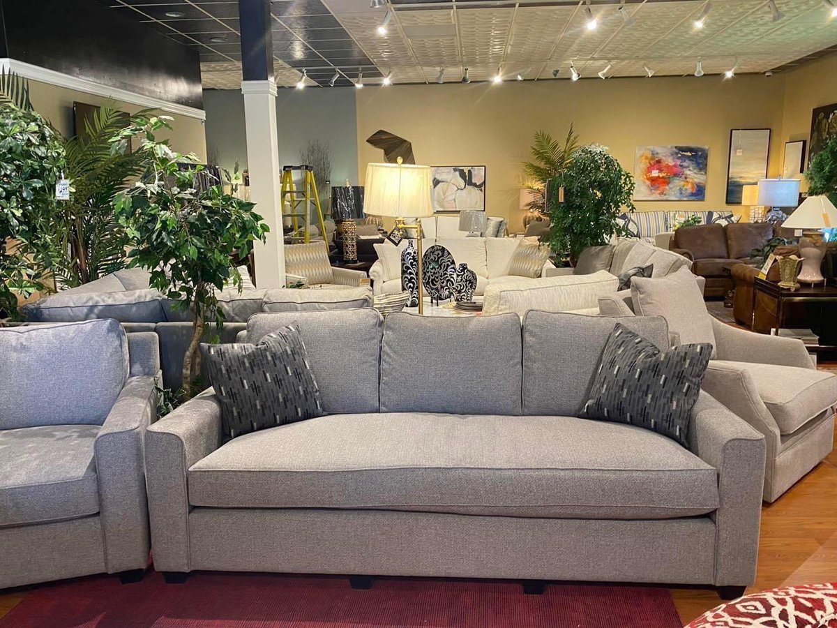 DesignFrederick's tweet photo. CUSTOM BUILT FOR YOUR DECOR

A wide selection of fabric furniture. Custom options available. Speak with one of our sales representatives today!

🏠 Shop top quality furniture for your home!

#Guelph #CustomFurniture #GuelphFurniture #CustomSofas
https://t.co/RRxukn0zqp https://t.co/A7Qj6DshuA