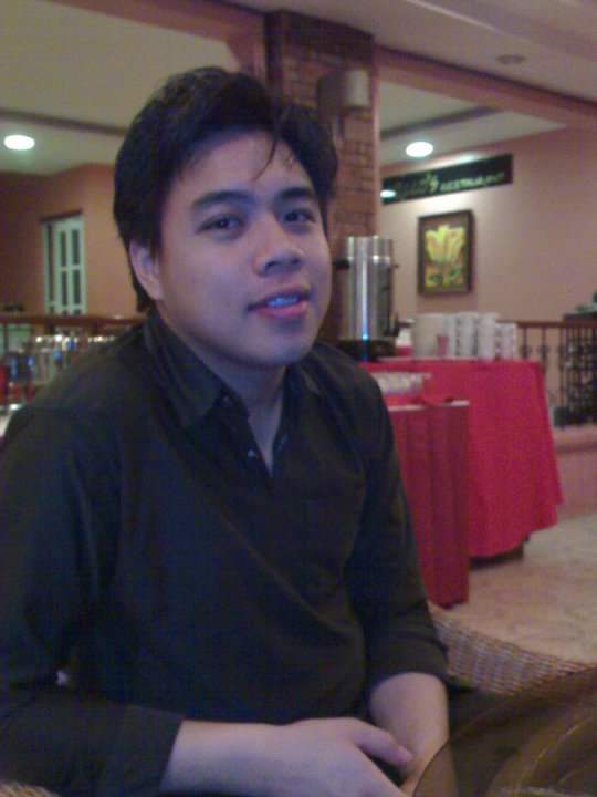 jamesXpaul's tweet photo. For 2024, show us you at 24

Roughest year. Resigned sa 1st job pero toxic na sa work. Nagturo, nagresign uli. Nag-apply abroad, di nakasampa ng barko dahil nag world recession.
Kaya kain na lang ako ng kain haha https://t.co/pcG7uD32s2