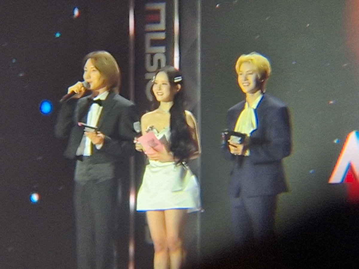 rengkkyu's tweet image. 240110 써클차트 뮤직어워즈

MC 이특 시은 석매튜

#CIRCLECHART #써클차트 #써클차트뮤직어워즈2023
#스테이씨 #STAYC
#ZEROBASEONE #ZB1 #제로베이스원 #제베원