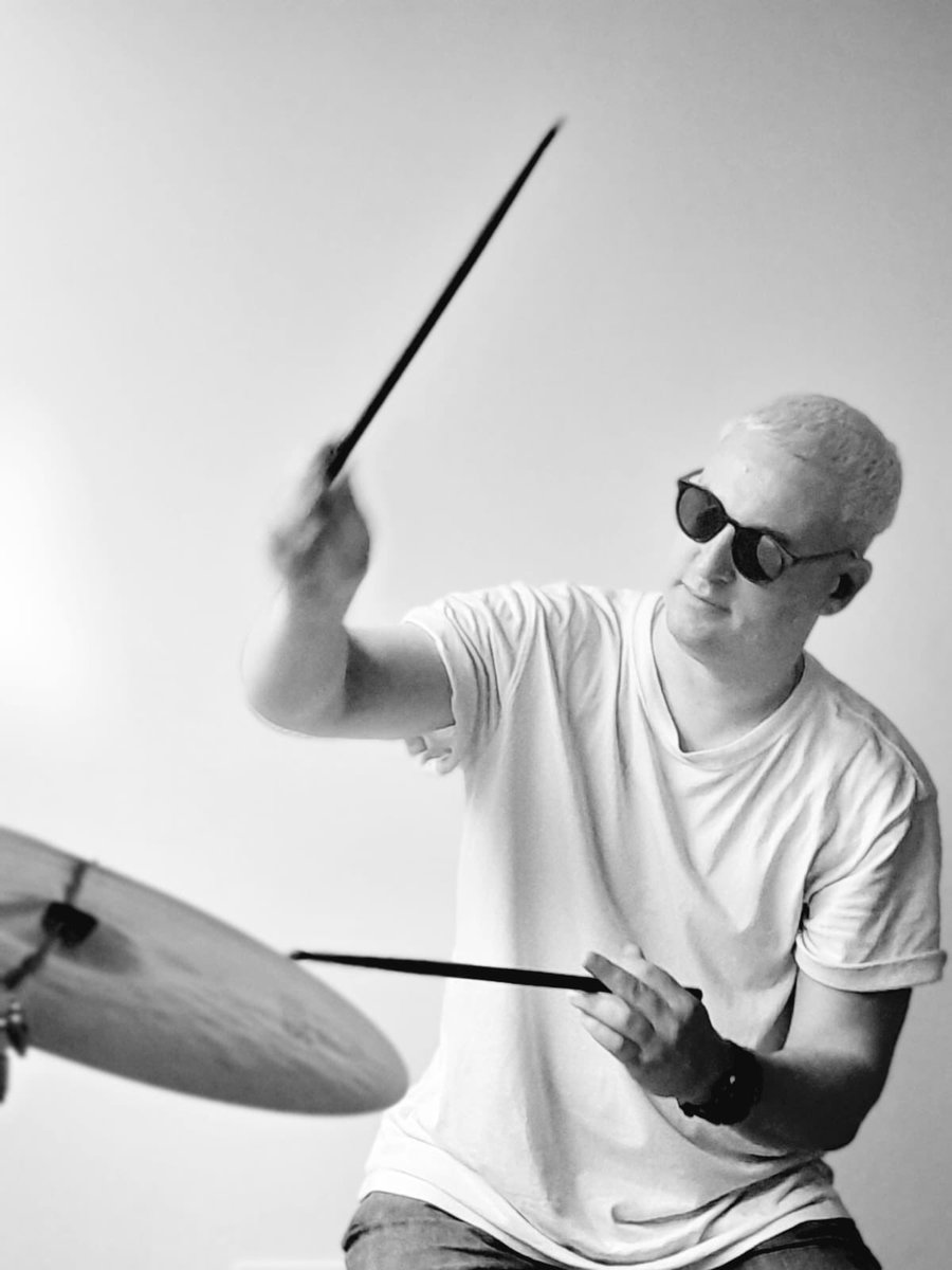Tonight Tim Sampson hosts the jam, playing alongside Sam Leak &amp; Mirko Scarcia