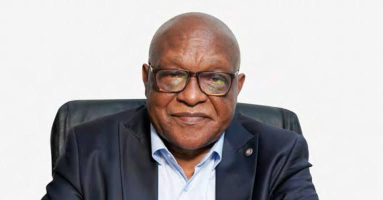 #RDC: Confirmation de la réélection de Tshisekedi par la Cour constitutionnelle :  “À quoi a servi la lutte contre la corruption et la mauvaise gouvernance poussée à l'extrême par F. Tshisekedi s'il peut être réélu avec un tel score !!! Soit que c'est le résultat de la très vaste